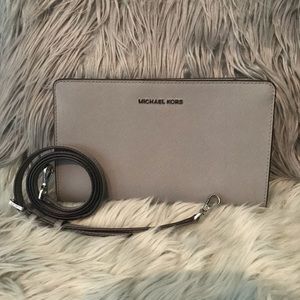 Mickael Kors Crossbody, Gray with Silver Hardware
